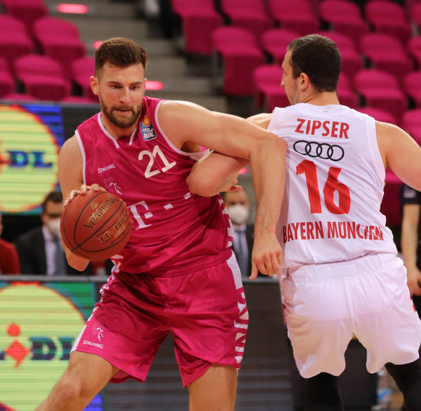 的比赛中 的比赛中