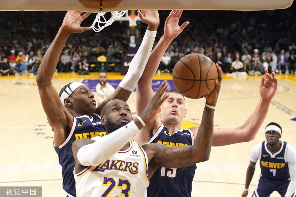 在任何一个 在任何一个